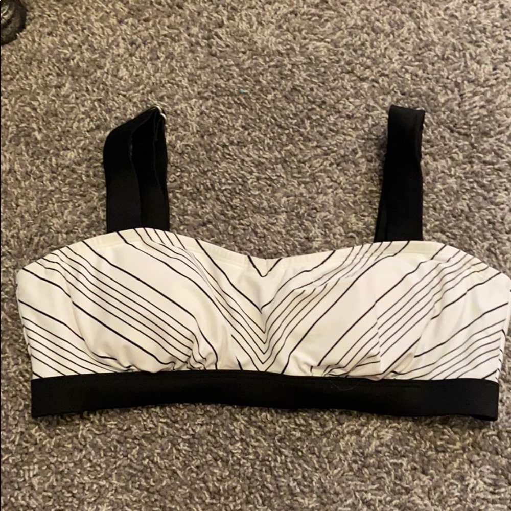 Athleta Bikini top! size 34B/C
